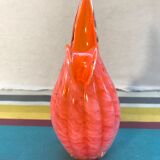 Ancien pichet Murano en verre soufflé rose avec une anse vintage