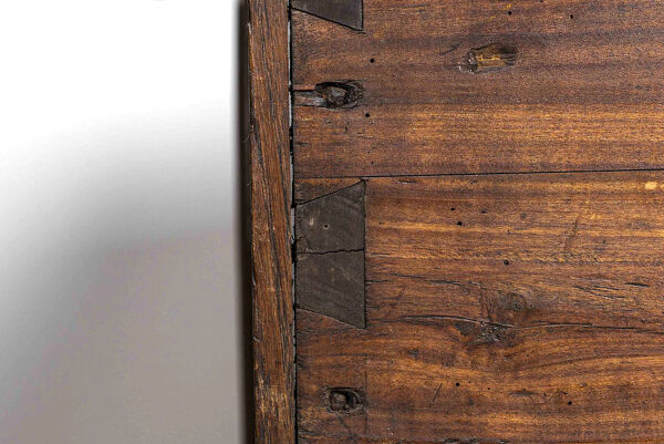 Ancien coffre en bois