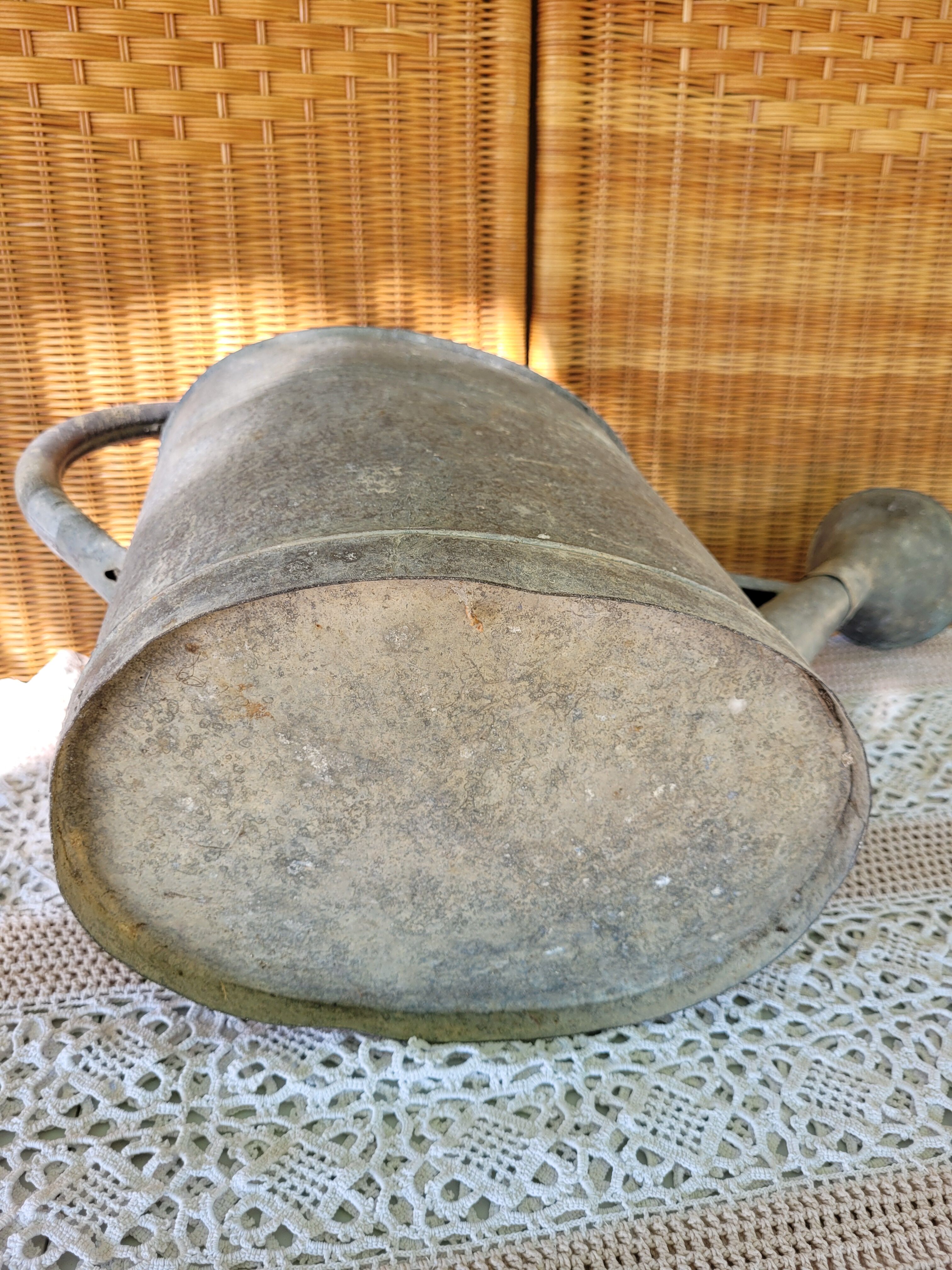 Zinc watering can with pommel