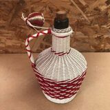 Ancienne bouteille en scoubidou tressé