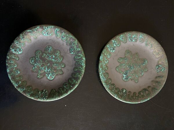 11 assiettes plates en céramique lava Petit Massé Morvan