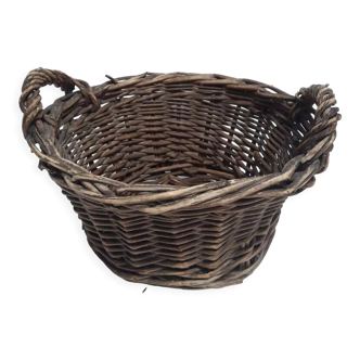 Round woven wicker basket with handles