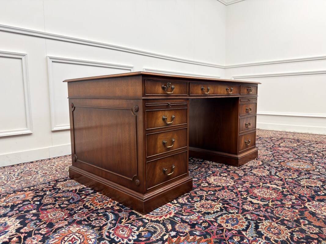 Classic English Desk with Black Inlay