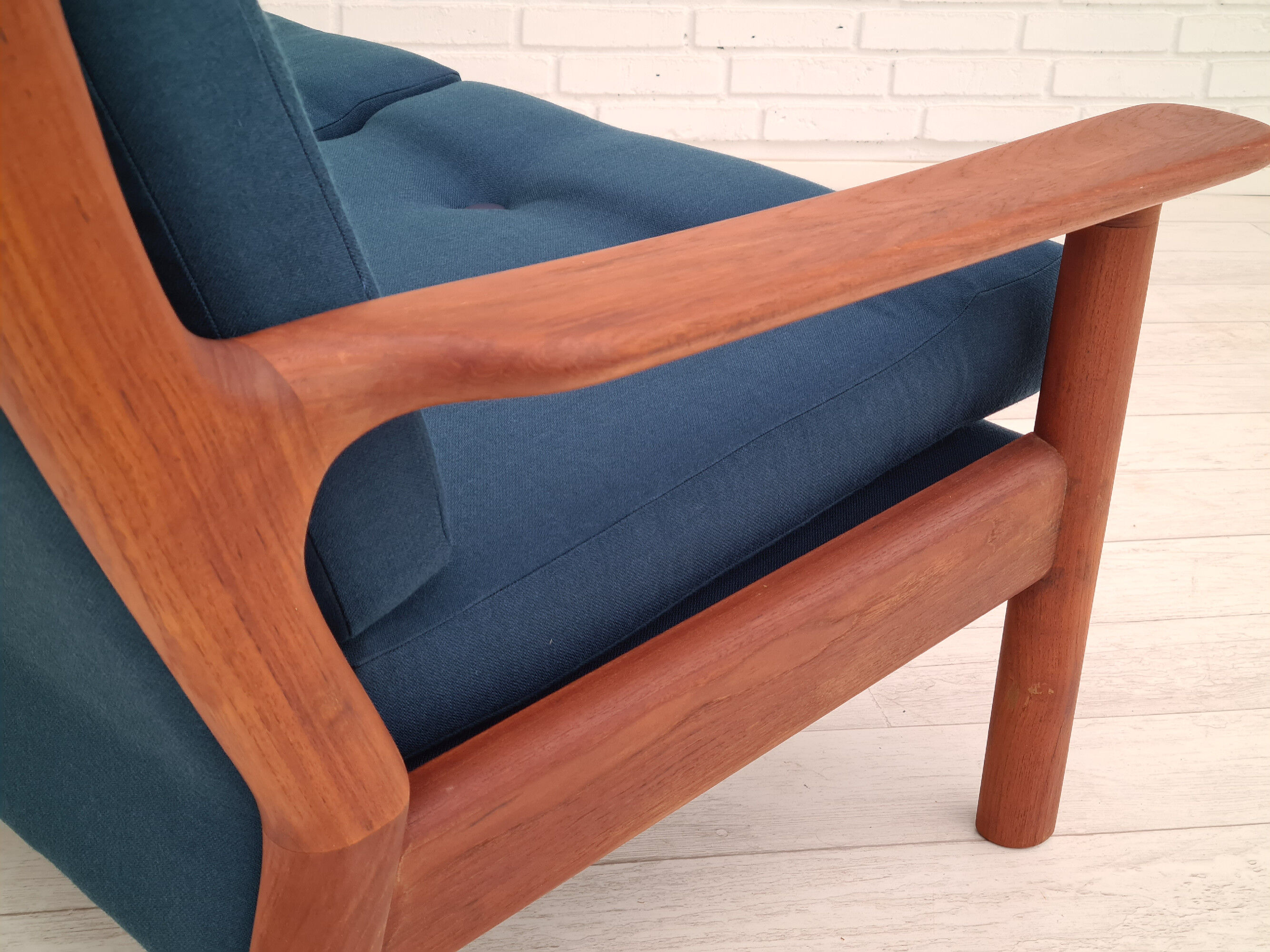 Canapé scandinave entièrement rénové, années 70, laine de meubles, teck