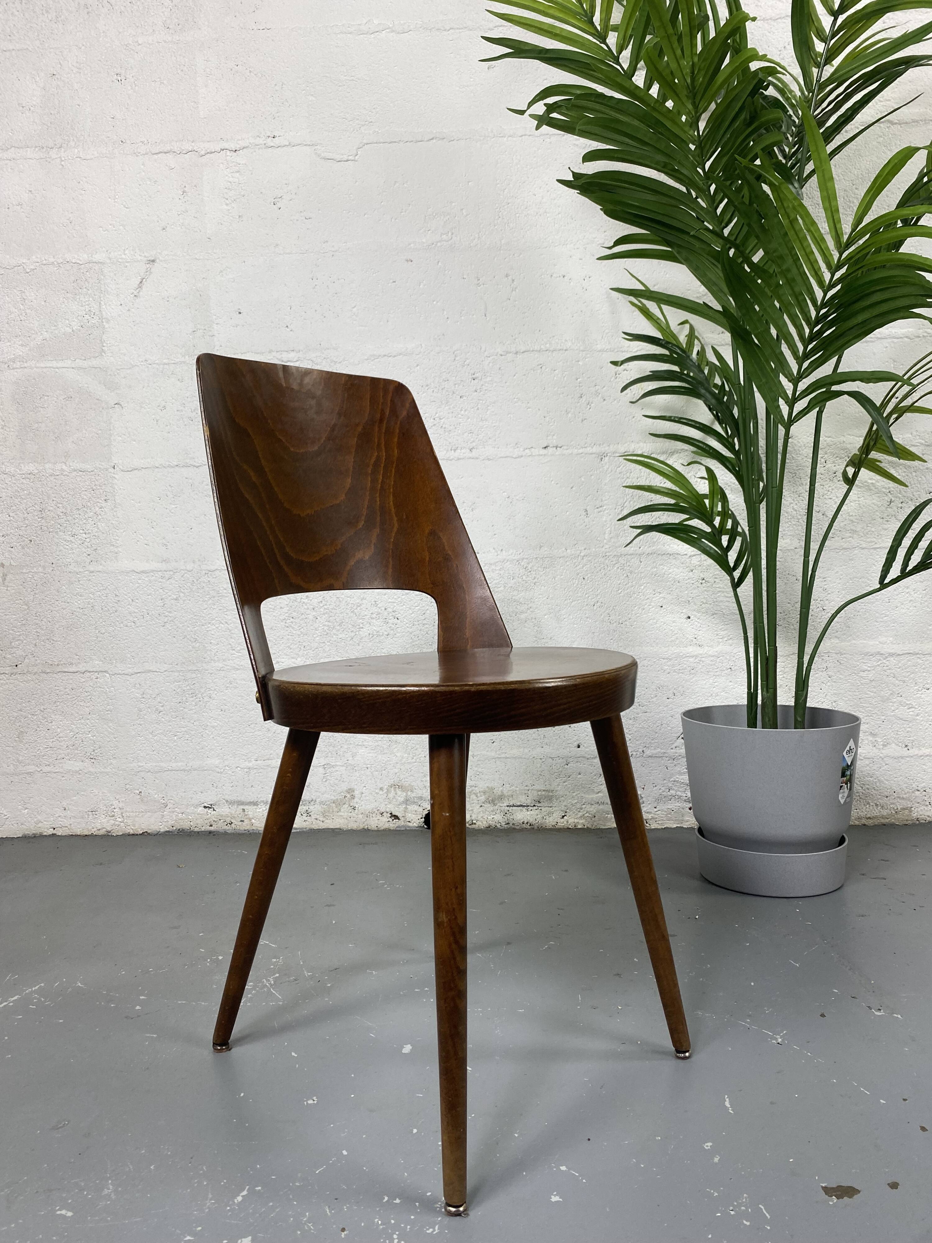 Baumann Mondor Chair
