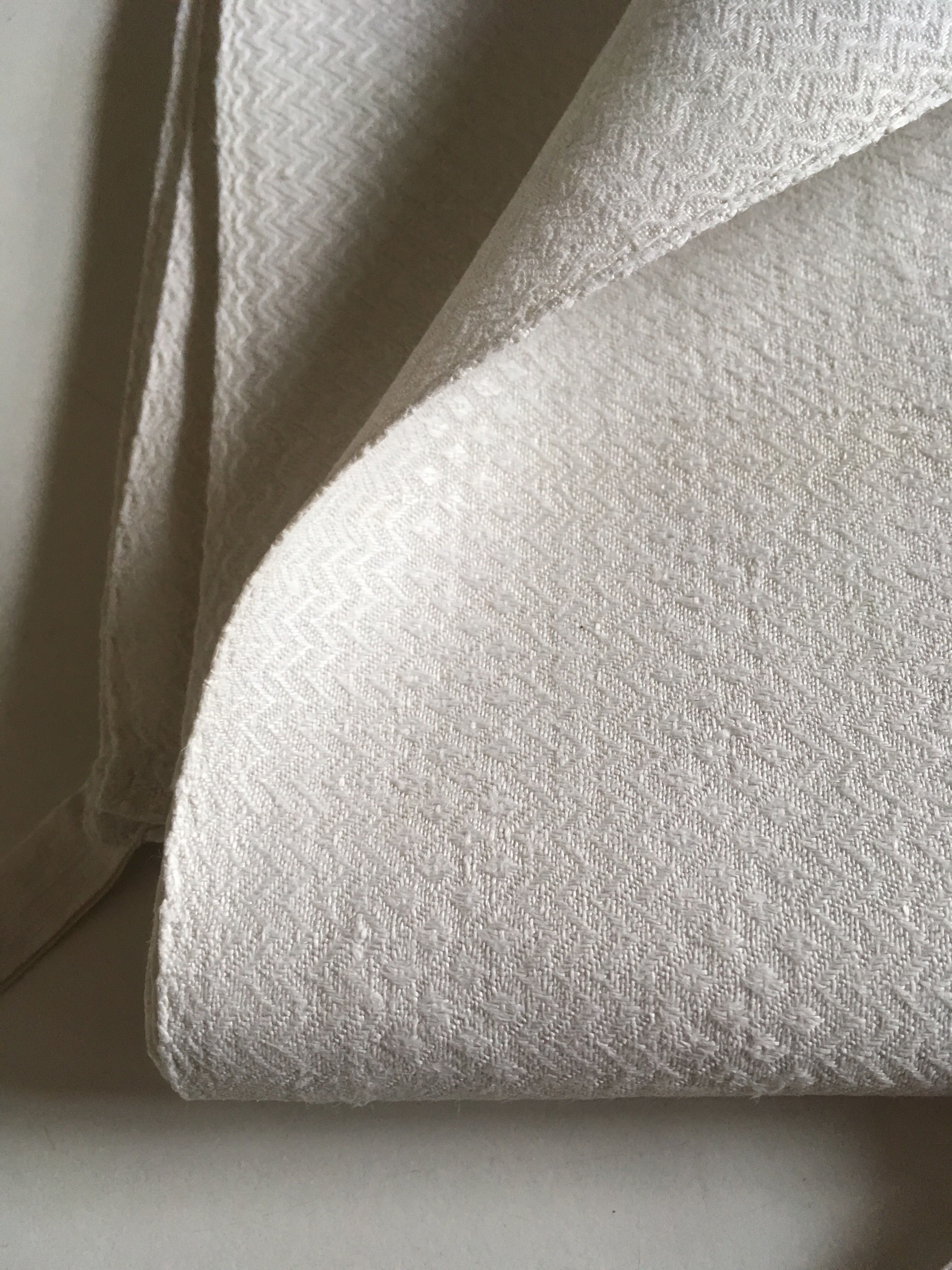 pair of Castle in linen cloths 19th figure BL