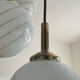 Lustre cascade de globes opaline des années 70