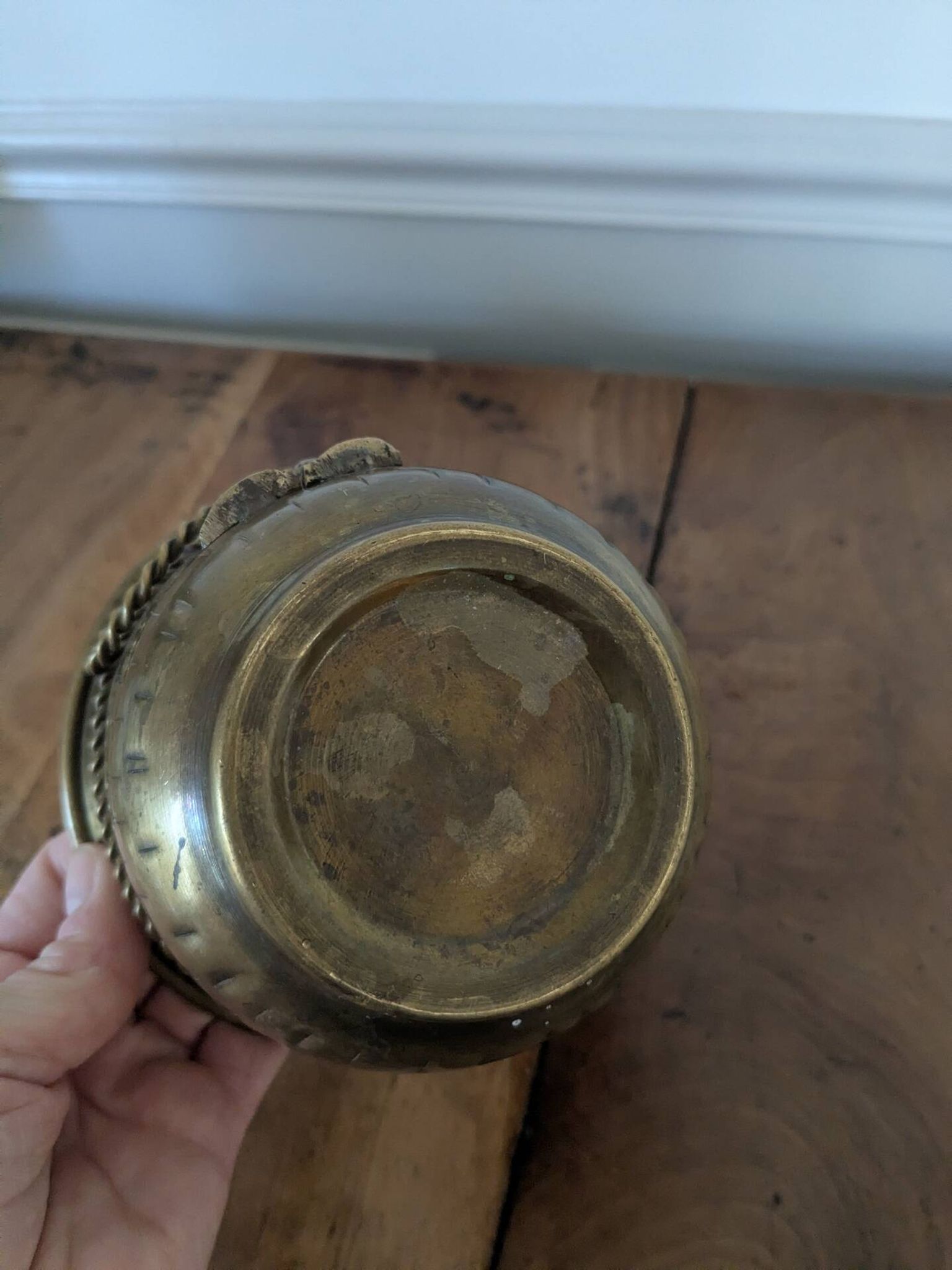 Cache pot en laiton