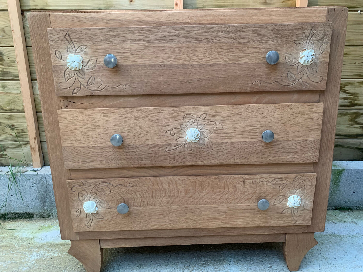 Art Deco chest of drawers