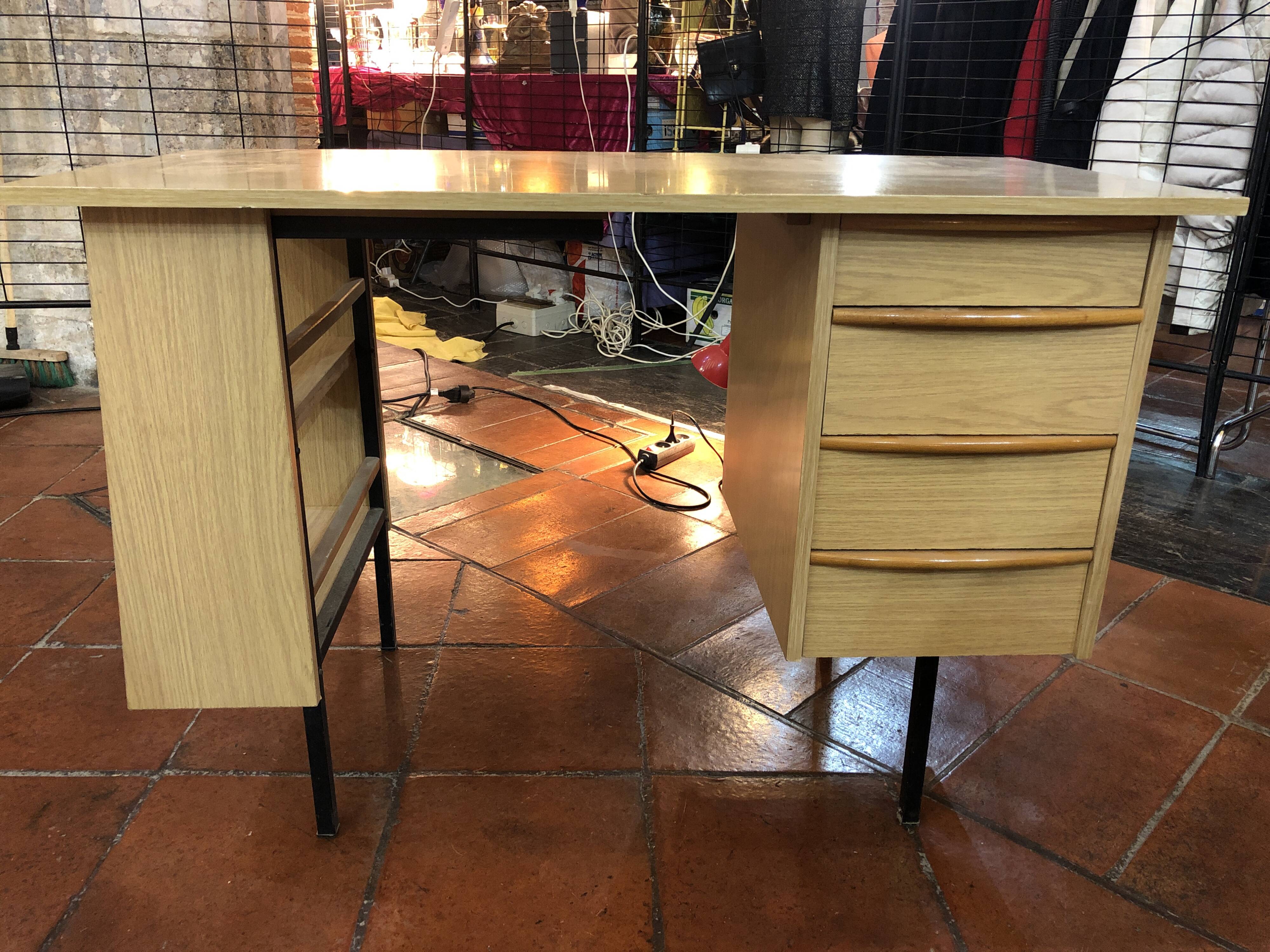 Bureau vintage