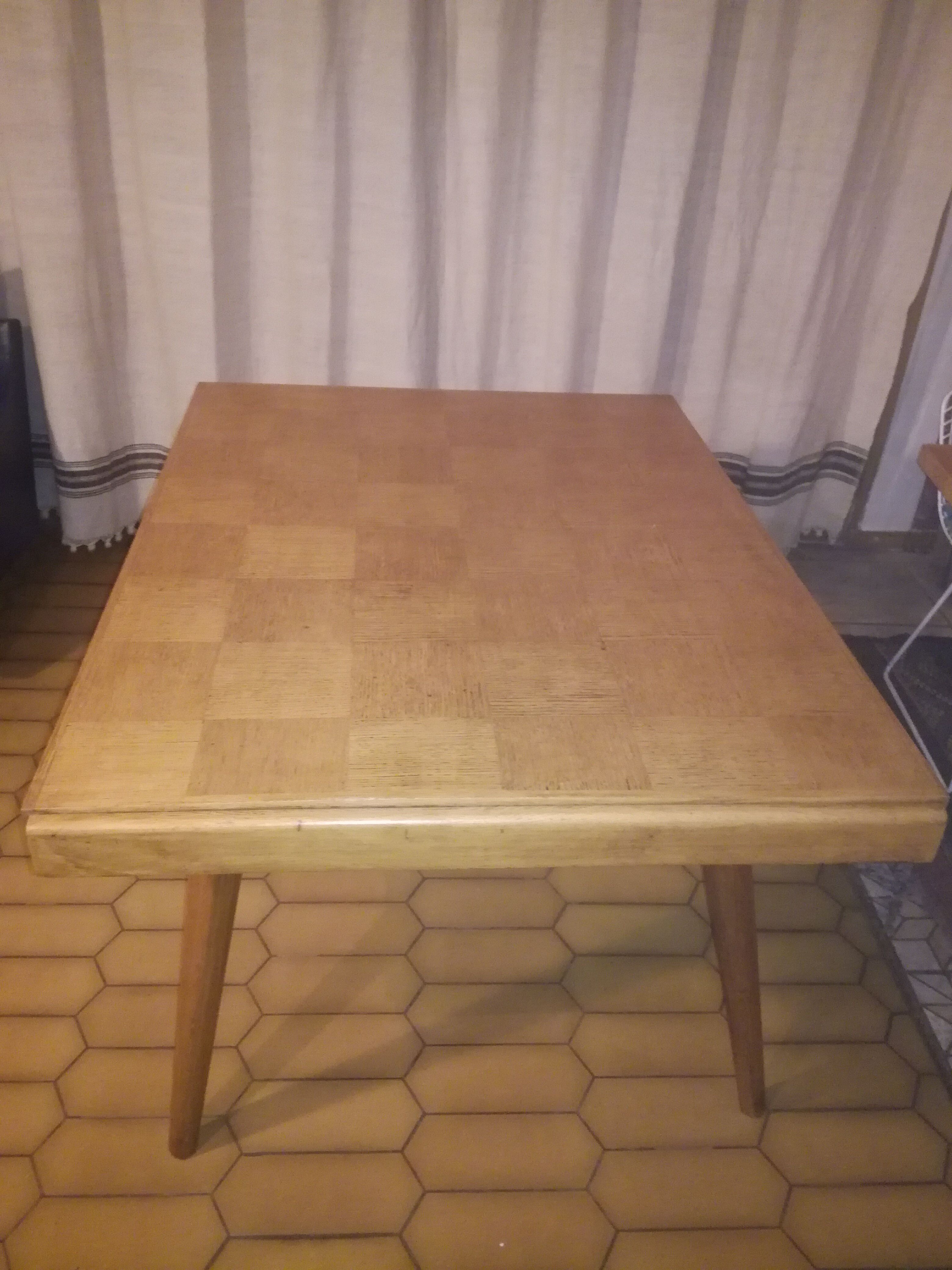 Scandinavian table