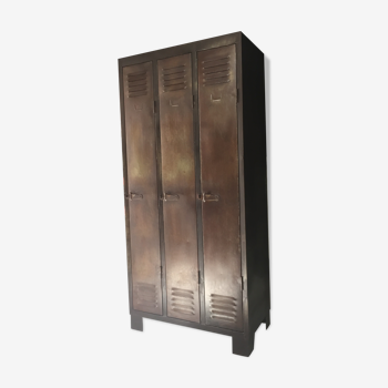 Industrial metal locker