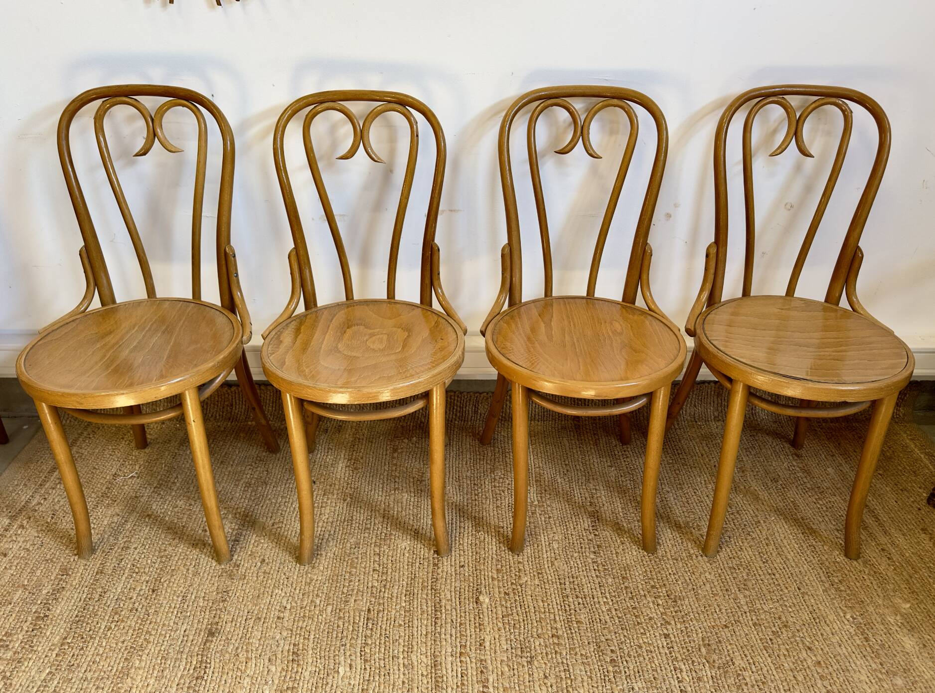 4 bentwood bistro chairs – Thonet style