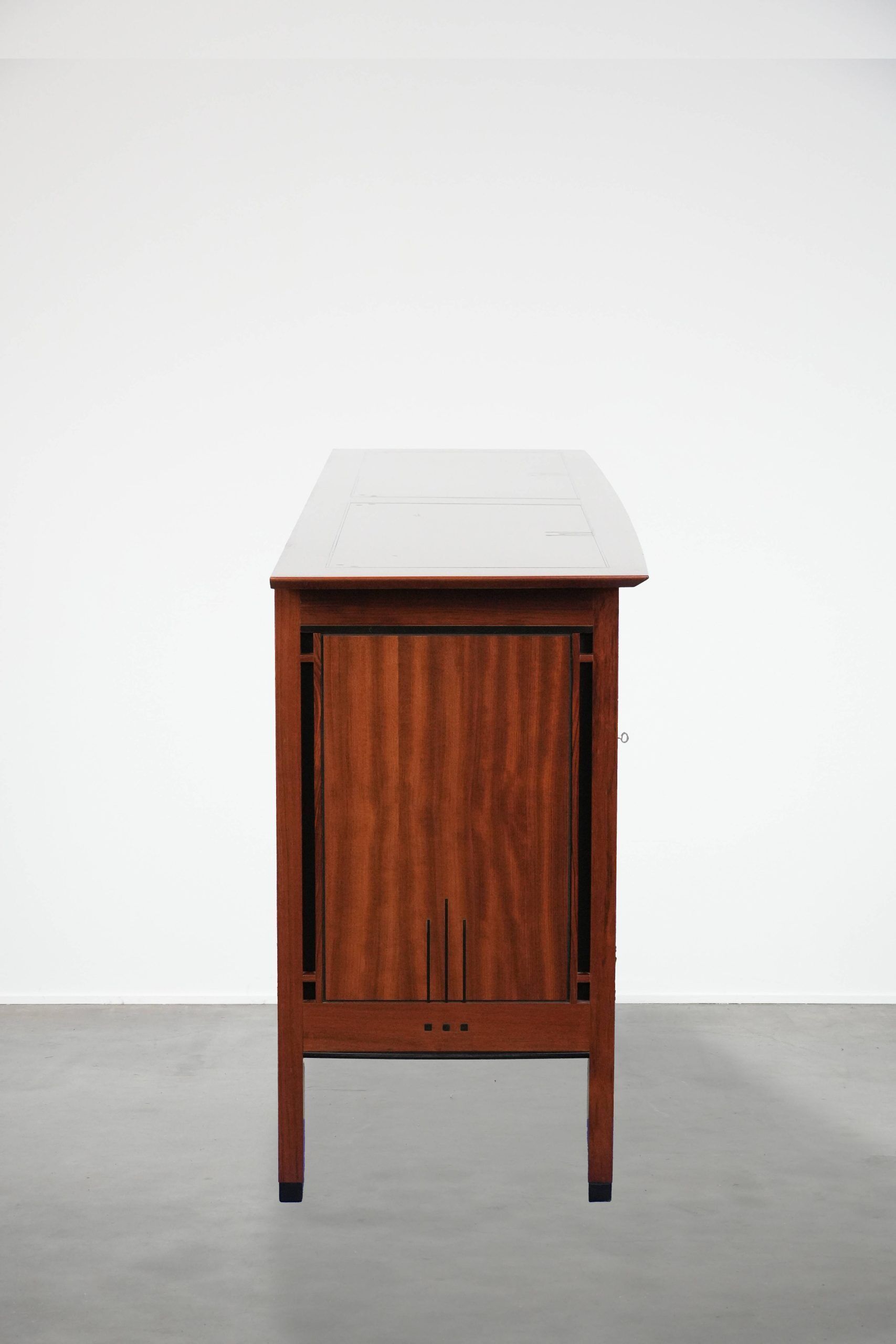 Beautiful and well-preserved Art Deco design sideboard