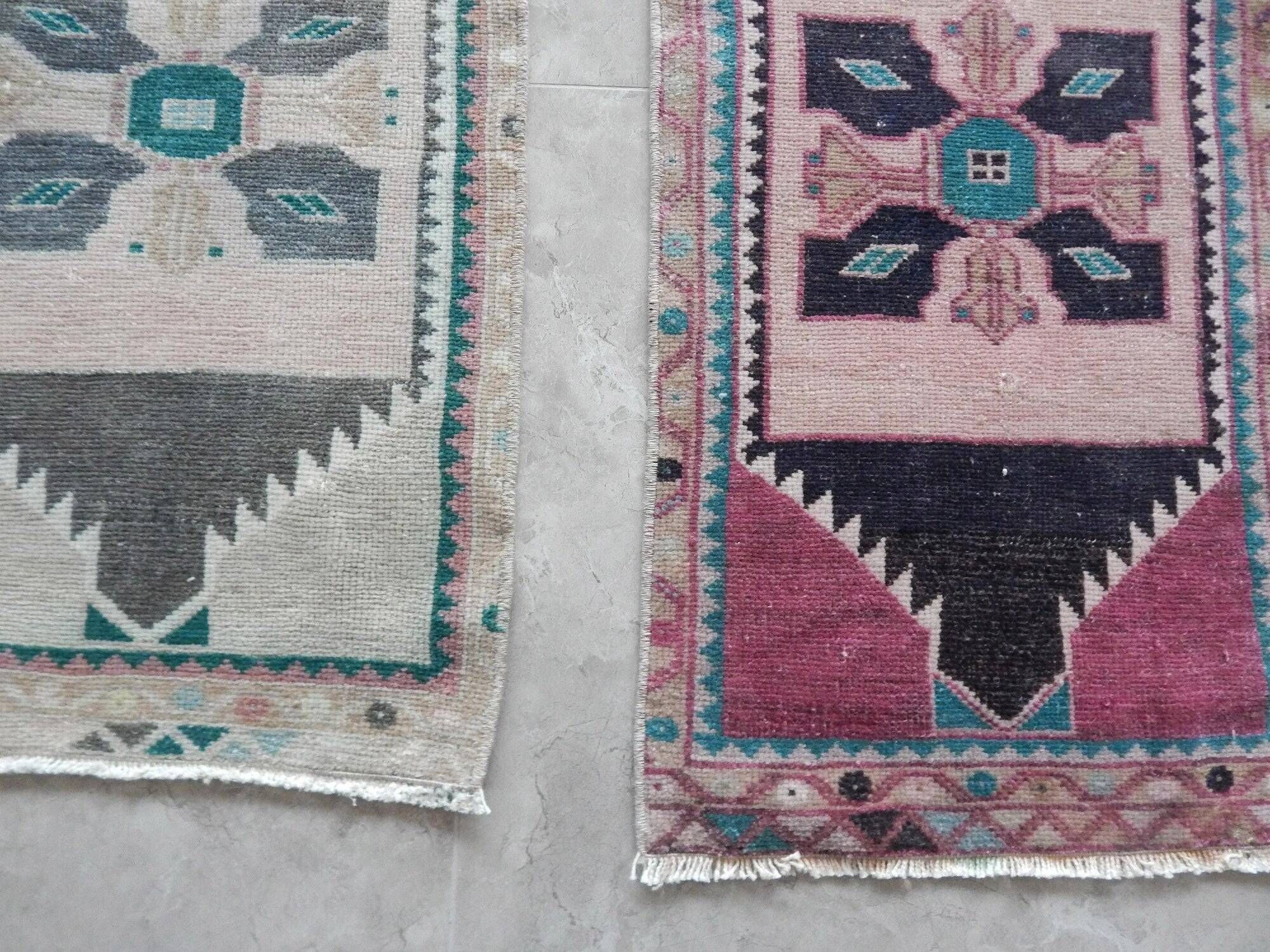 Set of 2 vintage handmade Turkish rugs 49x89 cm