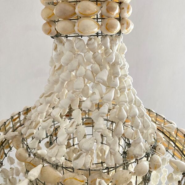 Suspension en coquillages vintage