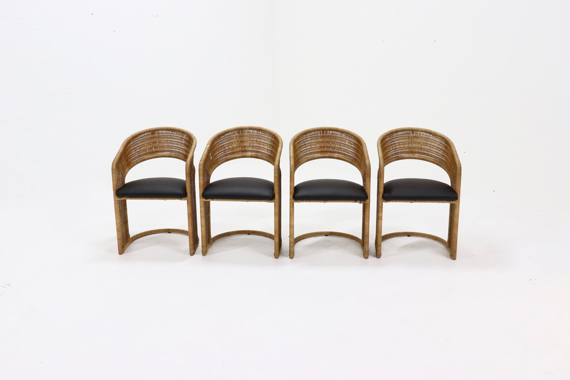 Set de 4 chaises de salle à manger en rotin par Luit van der Helm, Pays-Bas Années 1980