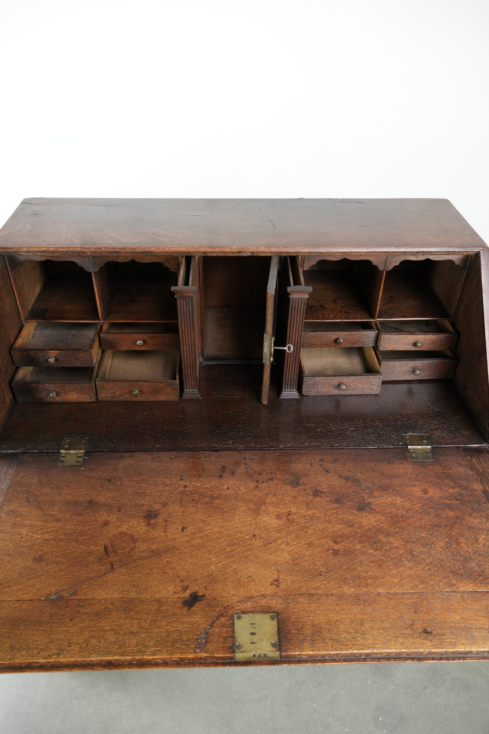 English antique secretary from the 18th century made of oak