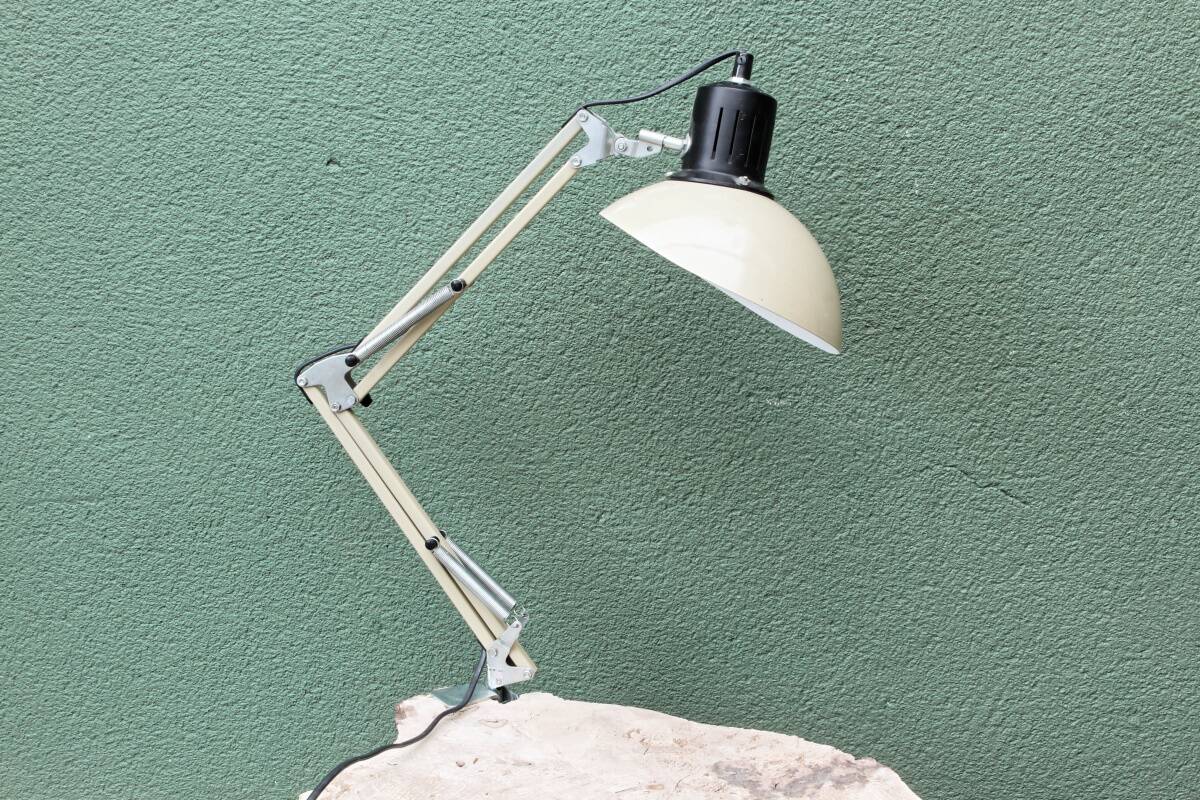 Aluminor architect lamp