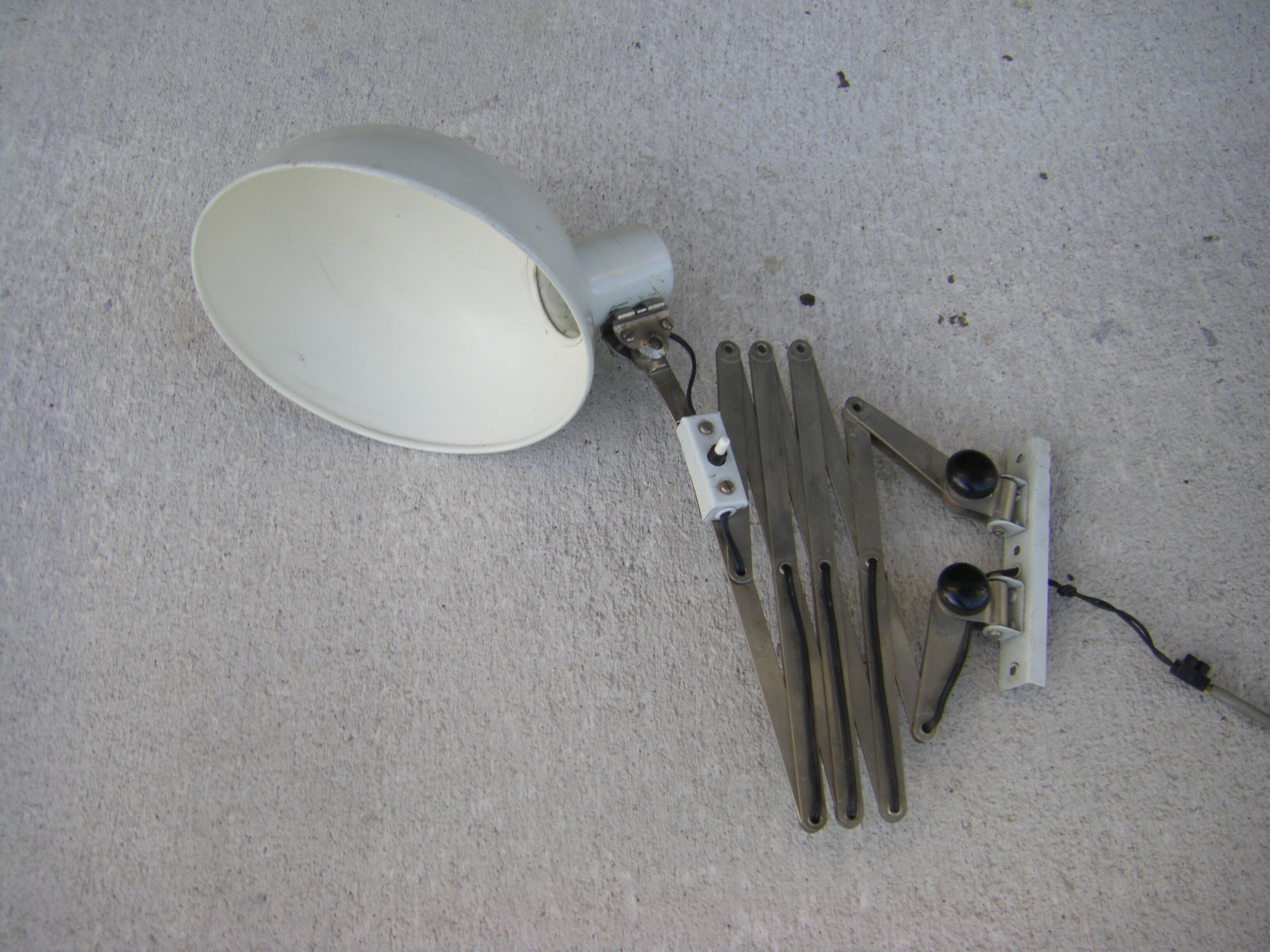 Lampe d'atelier accordéon vintage