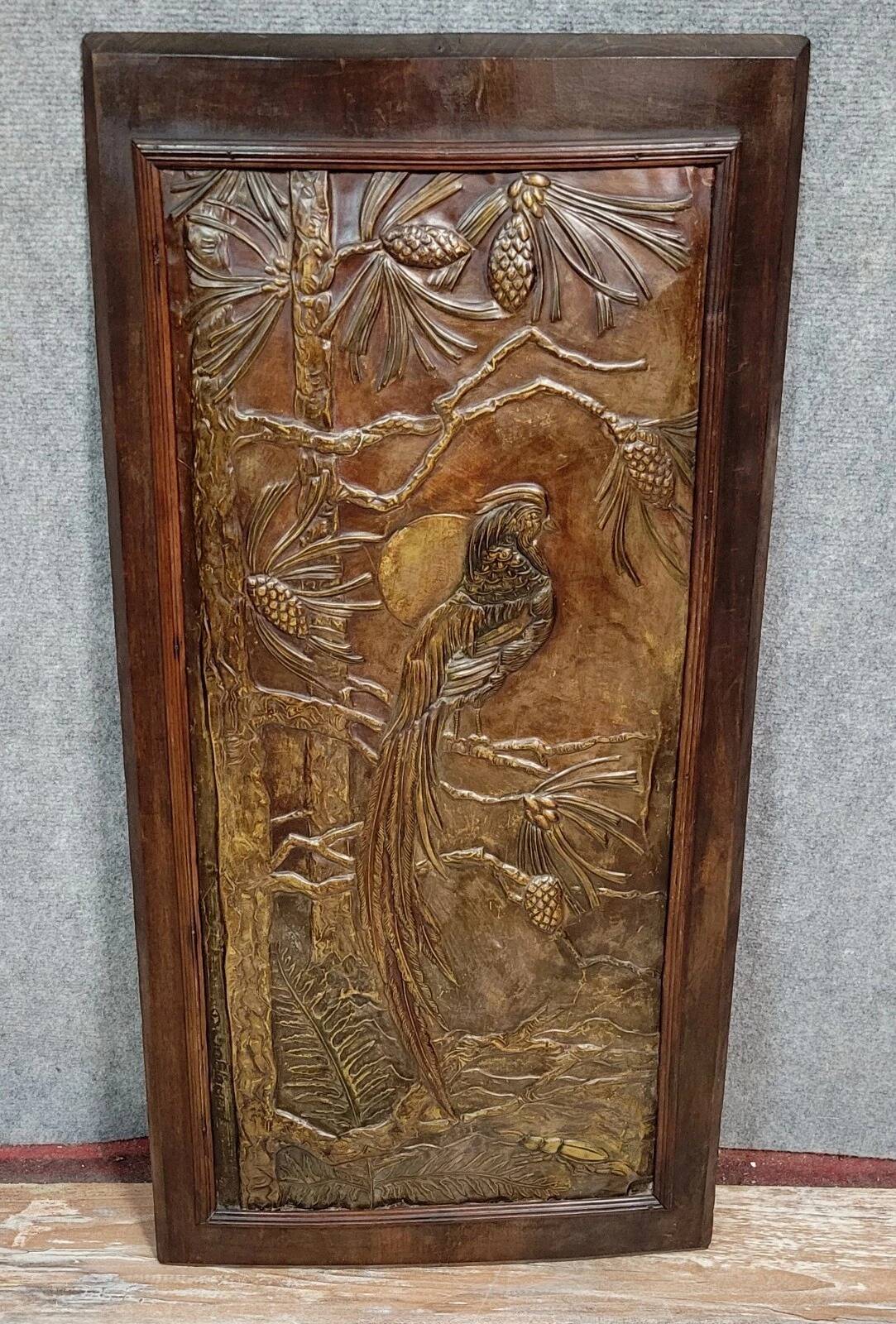 Large wood panel / bas relief Japanese style in embossed copper / signed