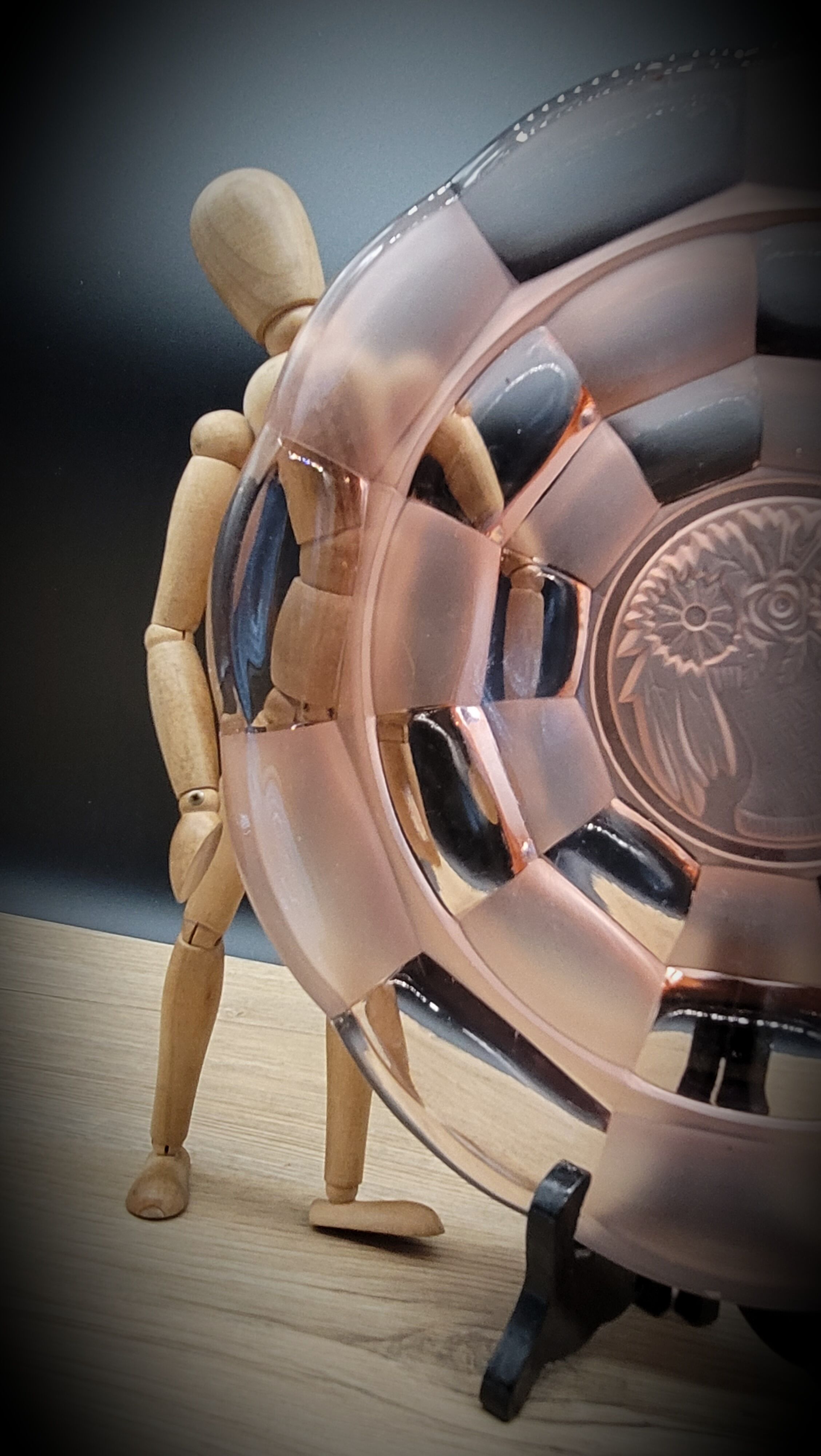 Pink glass dish 3 sunflowers