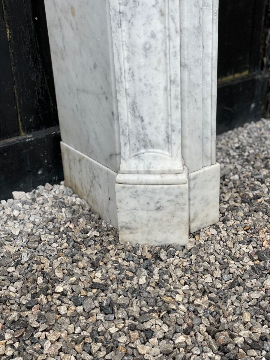 Louis XV style fireplace in Carrara marble around 1900
