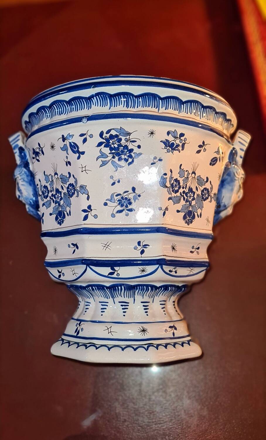 Large cache pot in Nevers earthenware