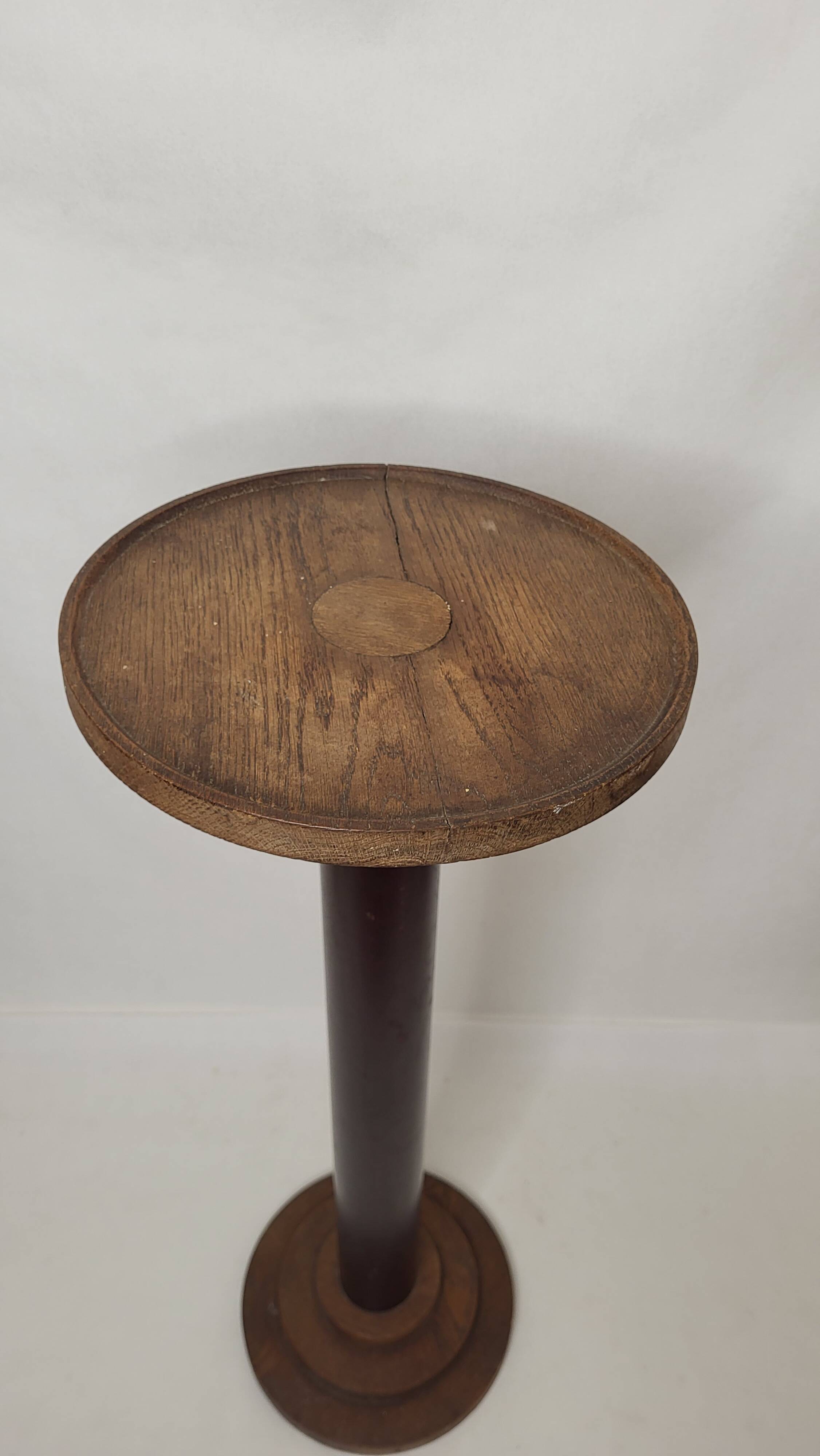 Art Deco pedestal table