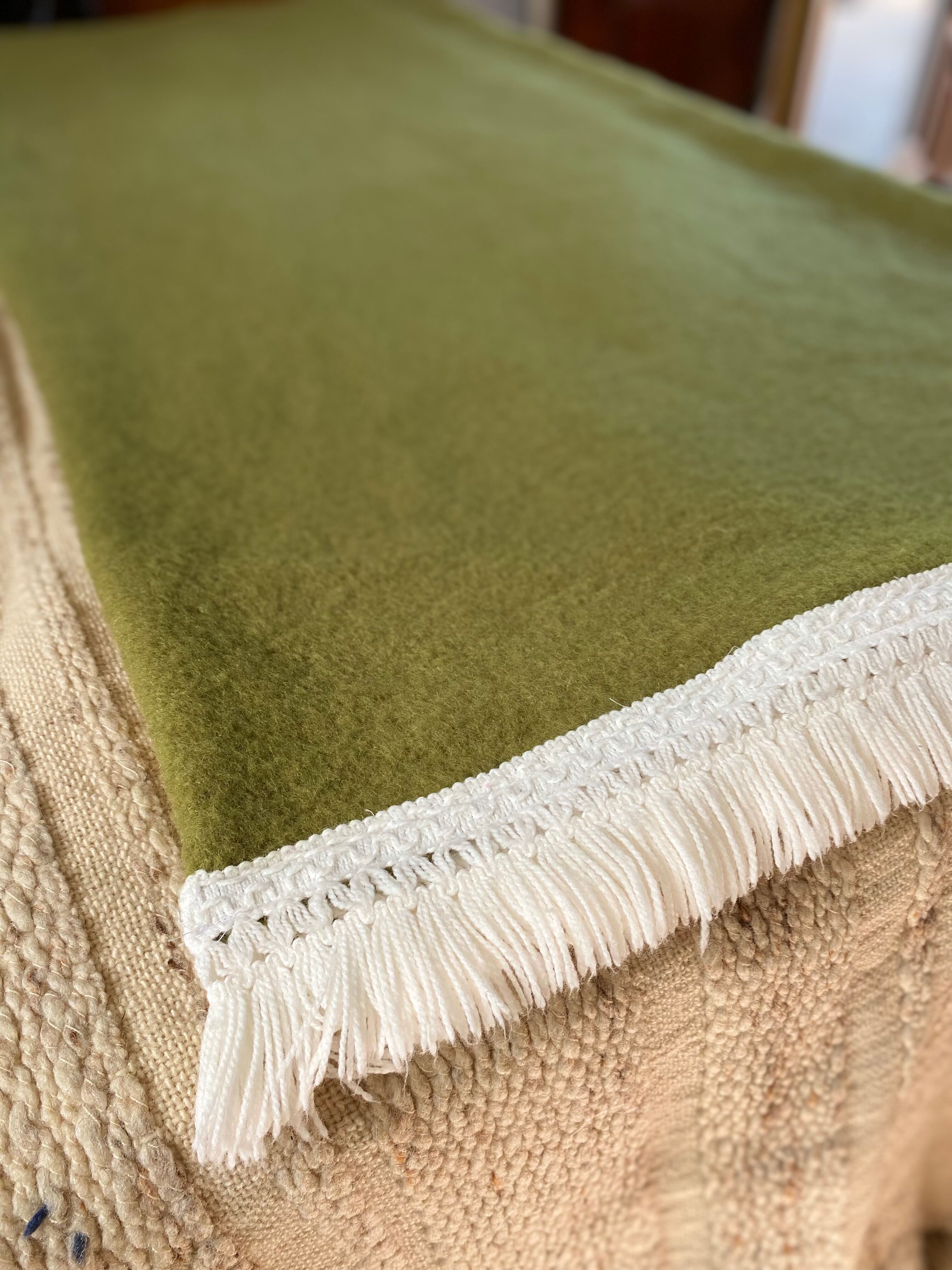Bedspread - throw with fringes