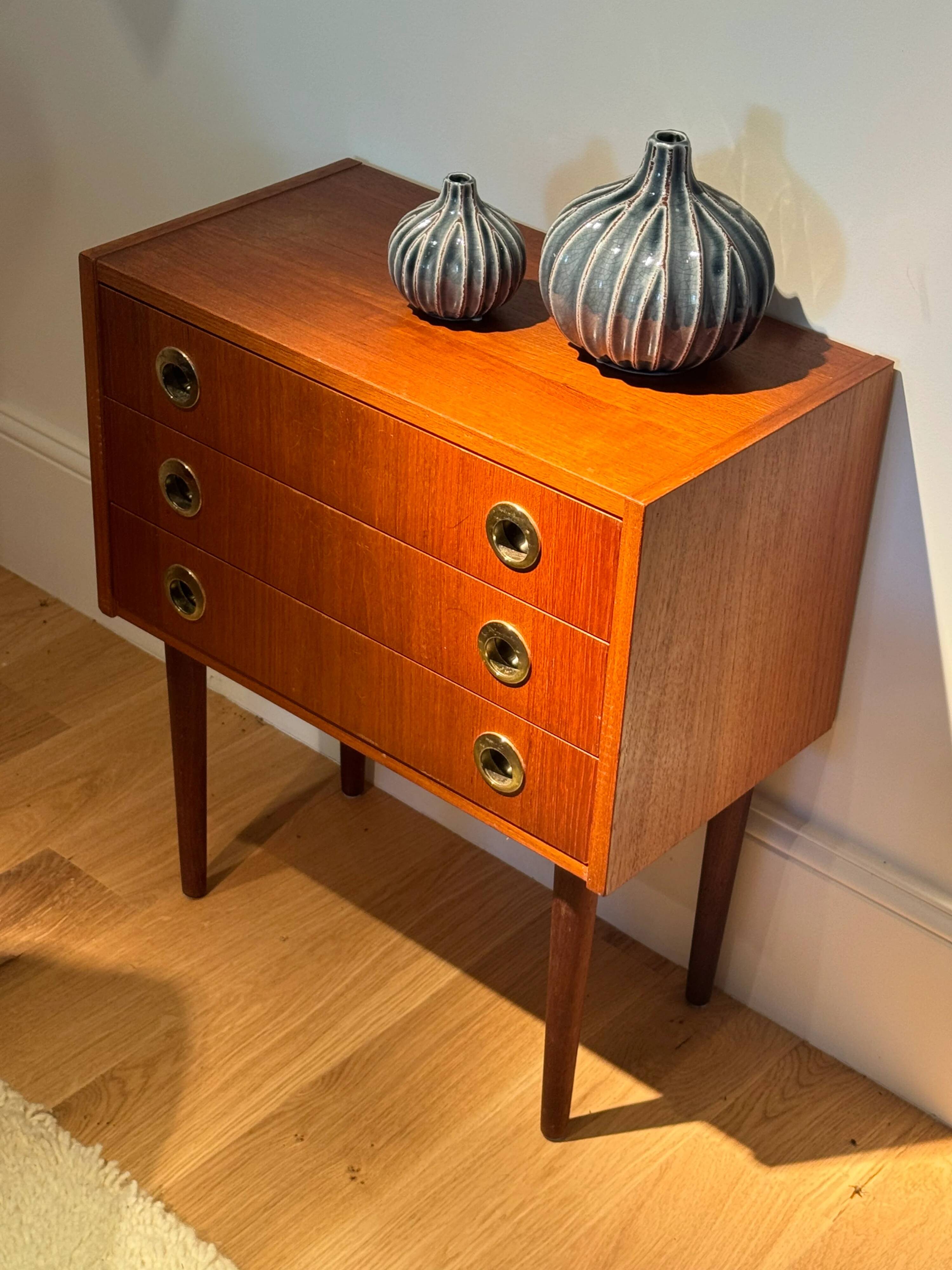 Vintage Scandinavian chest of drawers "Marozia"