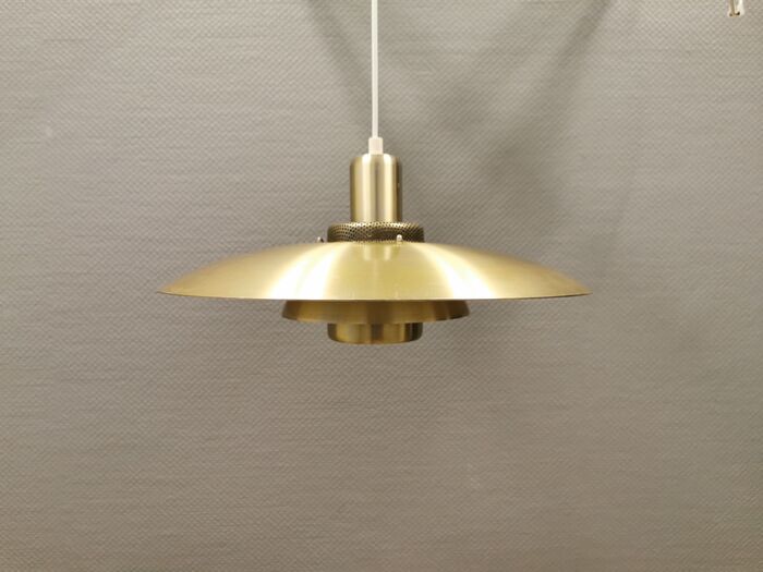 Scandinavian hanging lamp