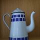 Cafetière bleue en tôle émaillée