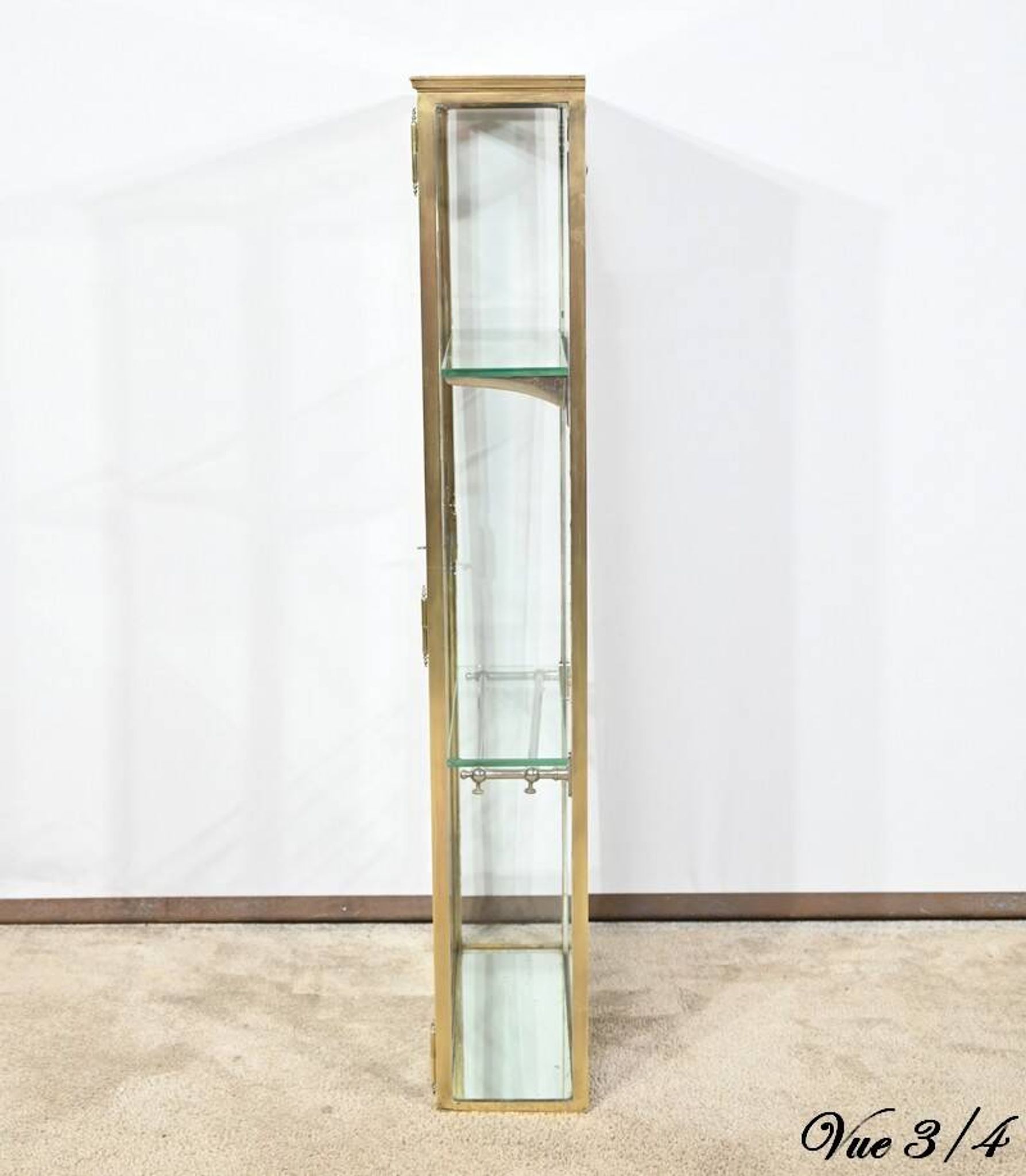 Petite Vitrine en Laiton – 1930