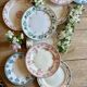 Lot de 10 assiettes plates anciennes en terre de fer dépareillées