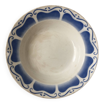 Vintage hollow dish in royal blue arabesque earthenware