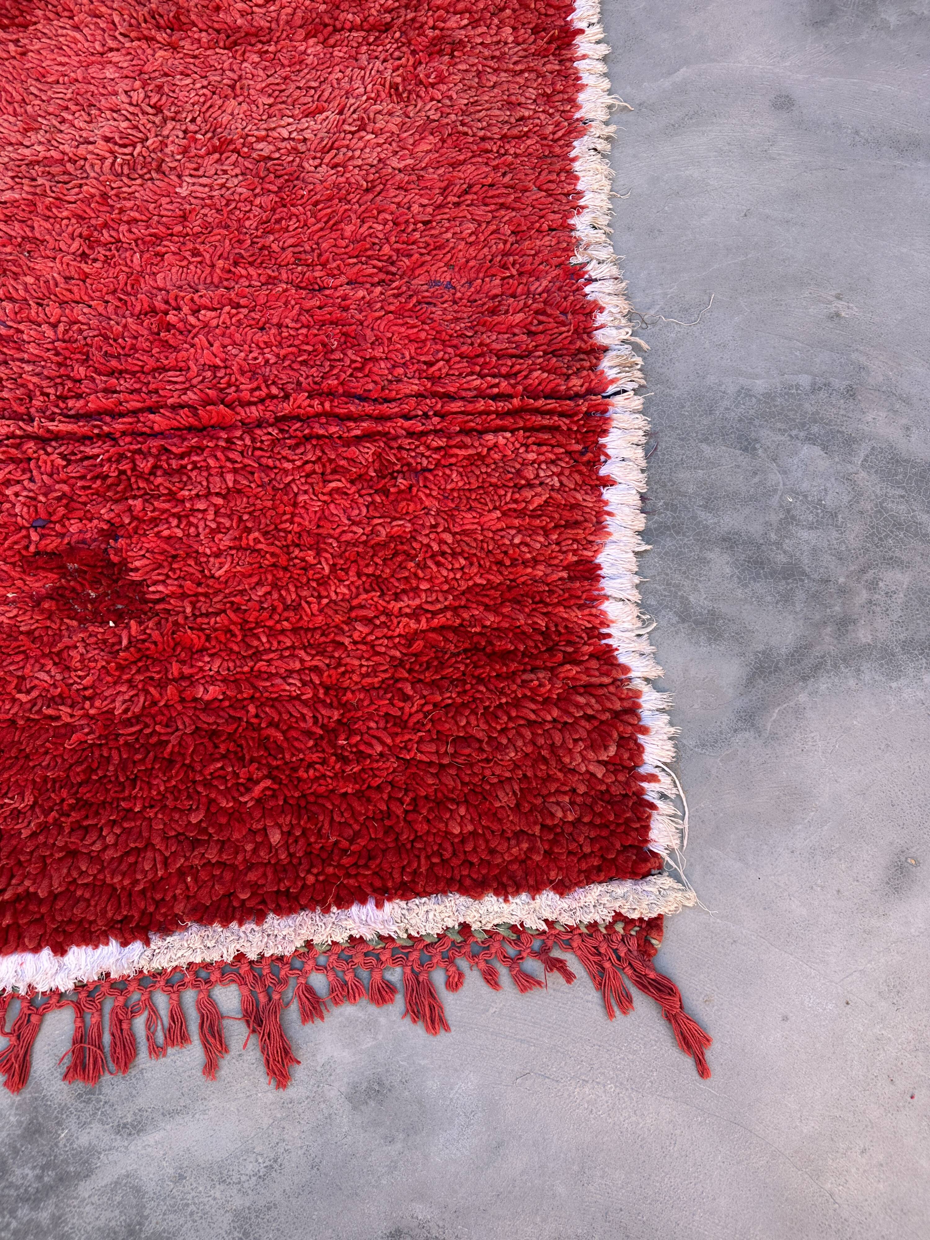 Moroccan rug Beni M'Guild red - 223 x 113 cm