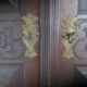 Armoire de ferme en chêne sculpté antique, 1780