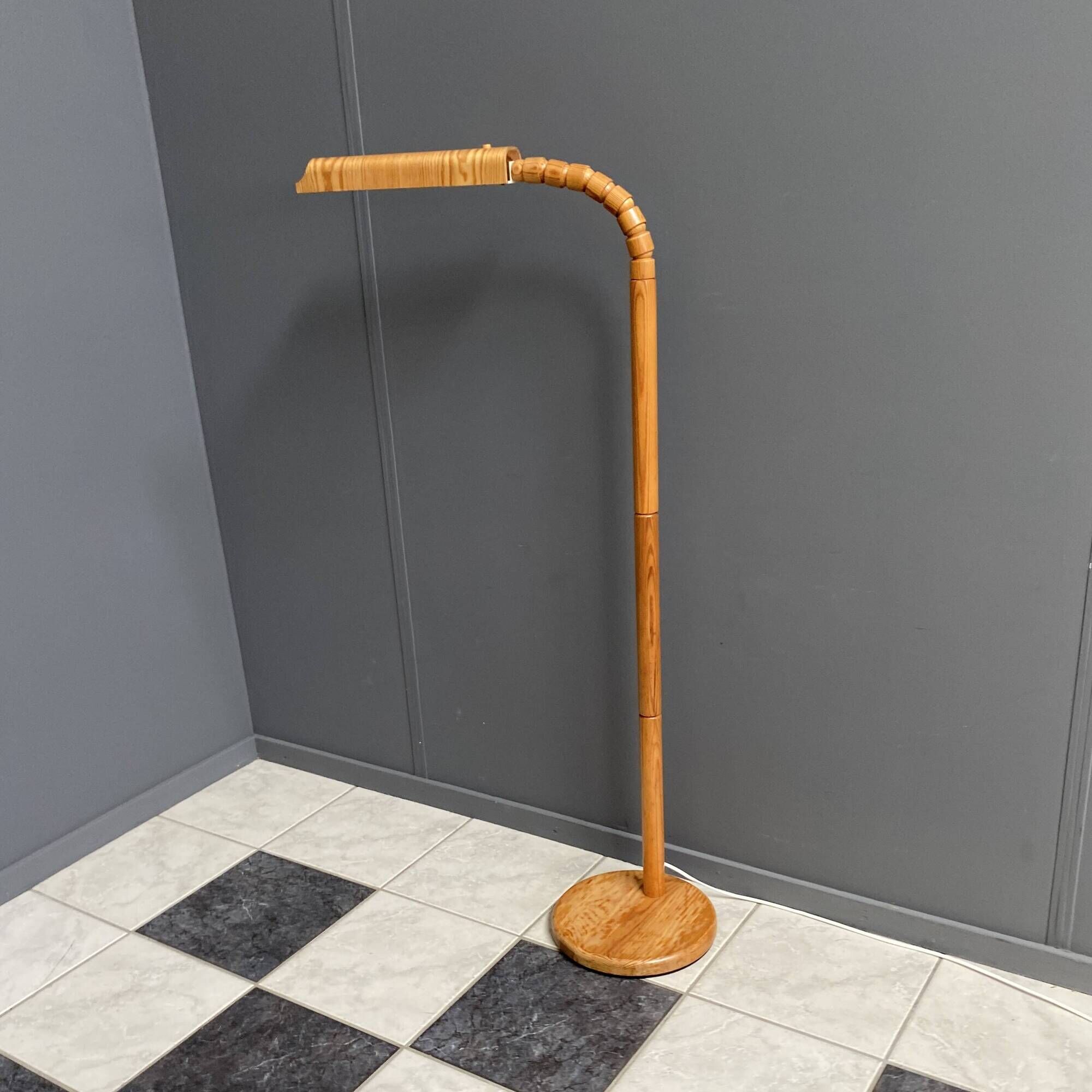 Floor lamp by Solbackens Svarveri from Sewden model 1001