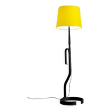 Lampadaire moderniste en fer battu, 1960