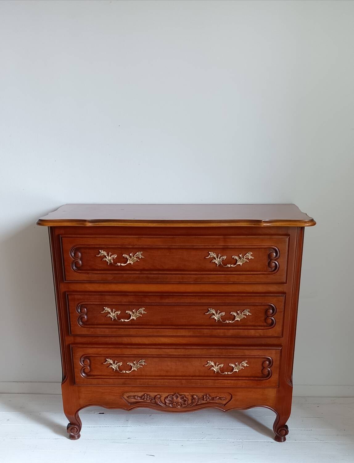 Cherrywood chest of drawers