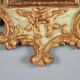 Miroir en bois de mélèze sculpté et doré