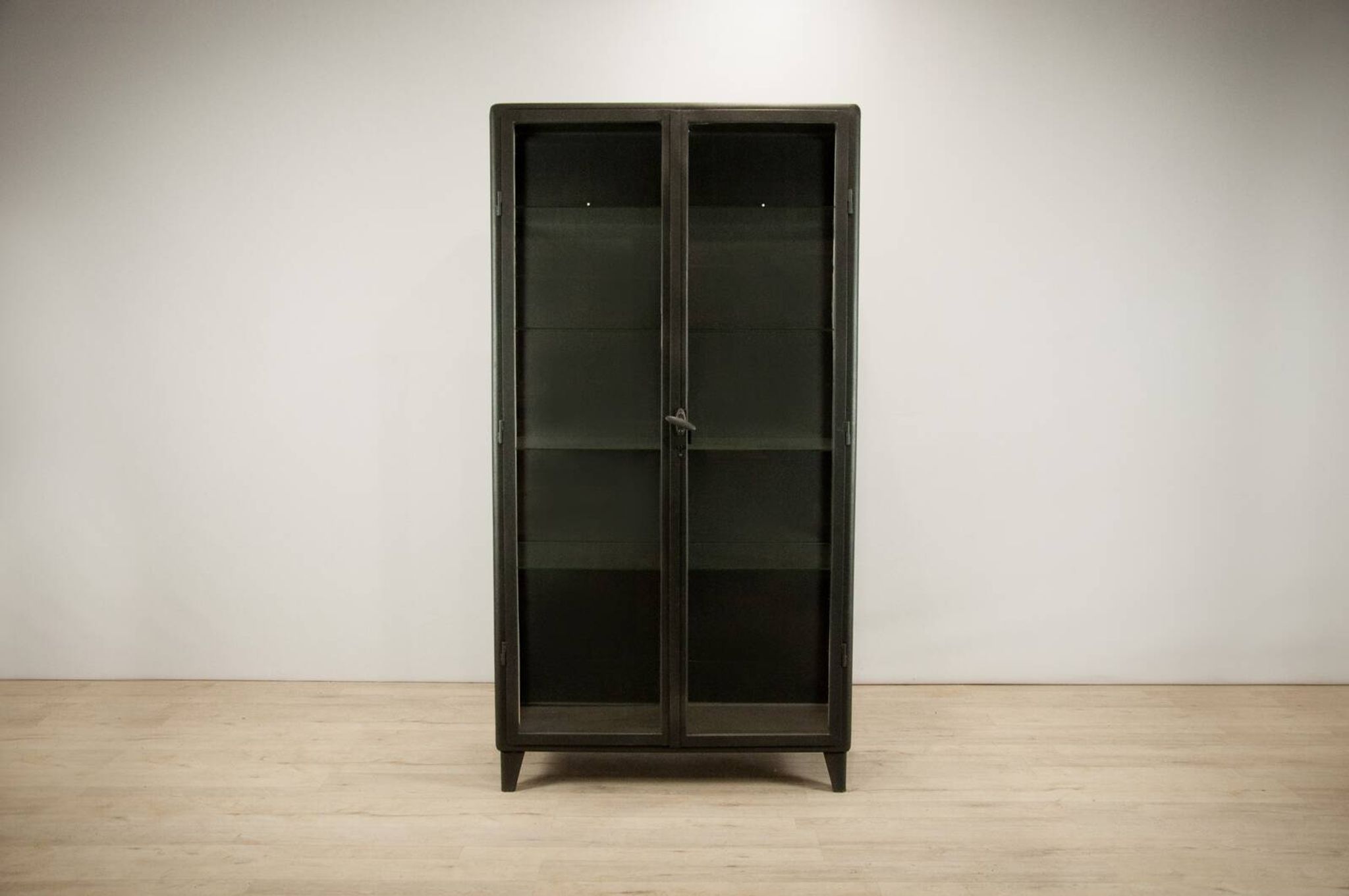 Armoire médicale mid-century, 1950s