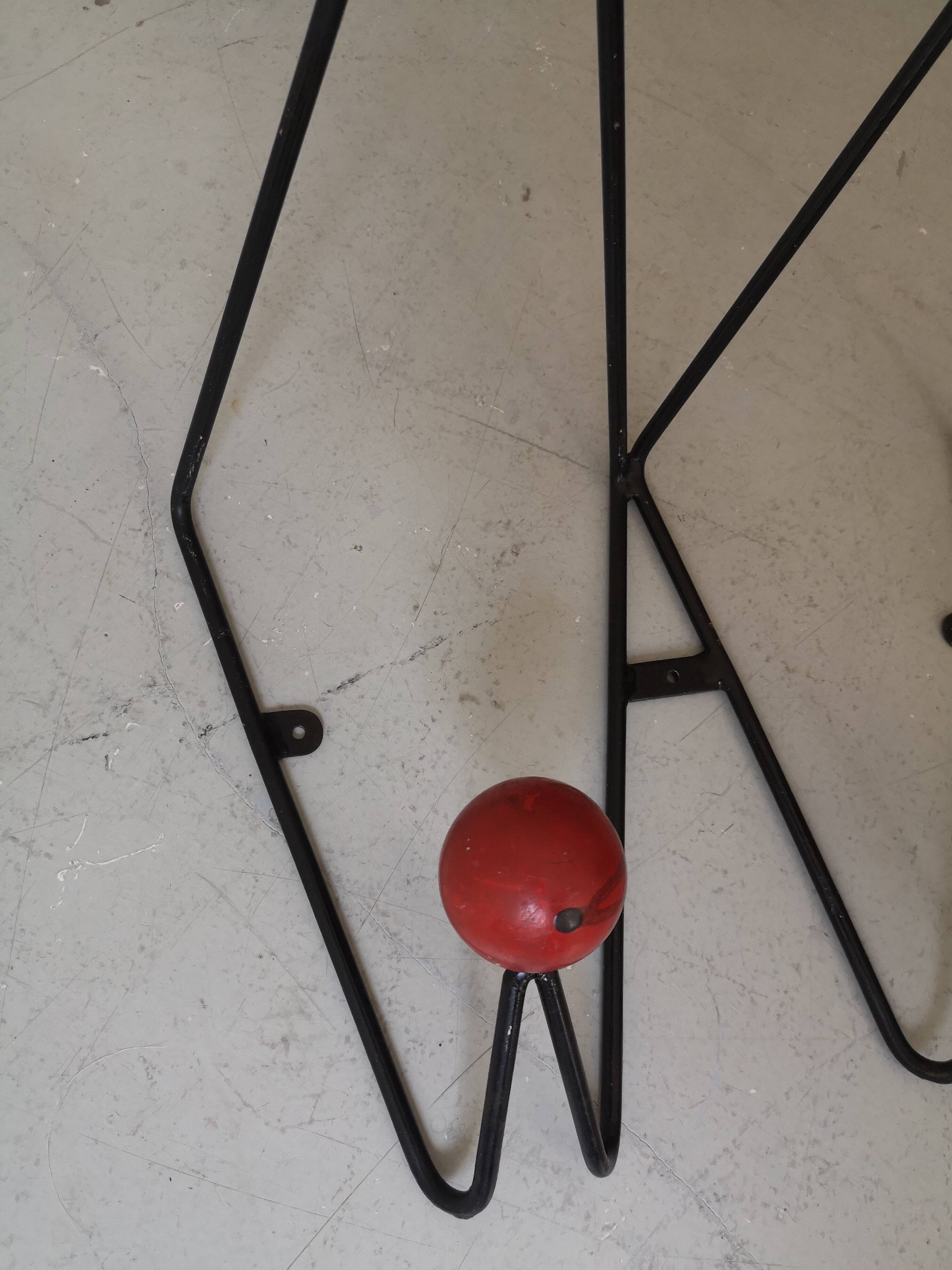 black metal wall coat rack Roger Feraud, 1960 - 1970