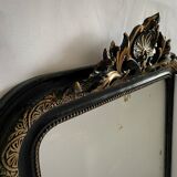 Miroir Napoleon III, noir et or avec fronton 75x112cm