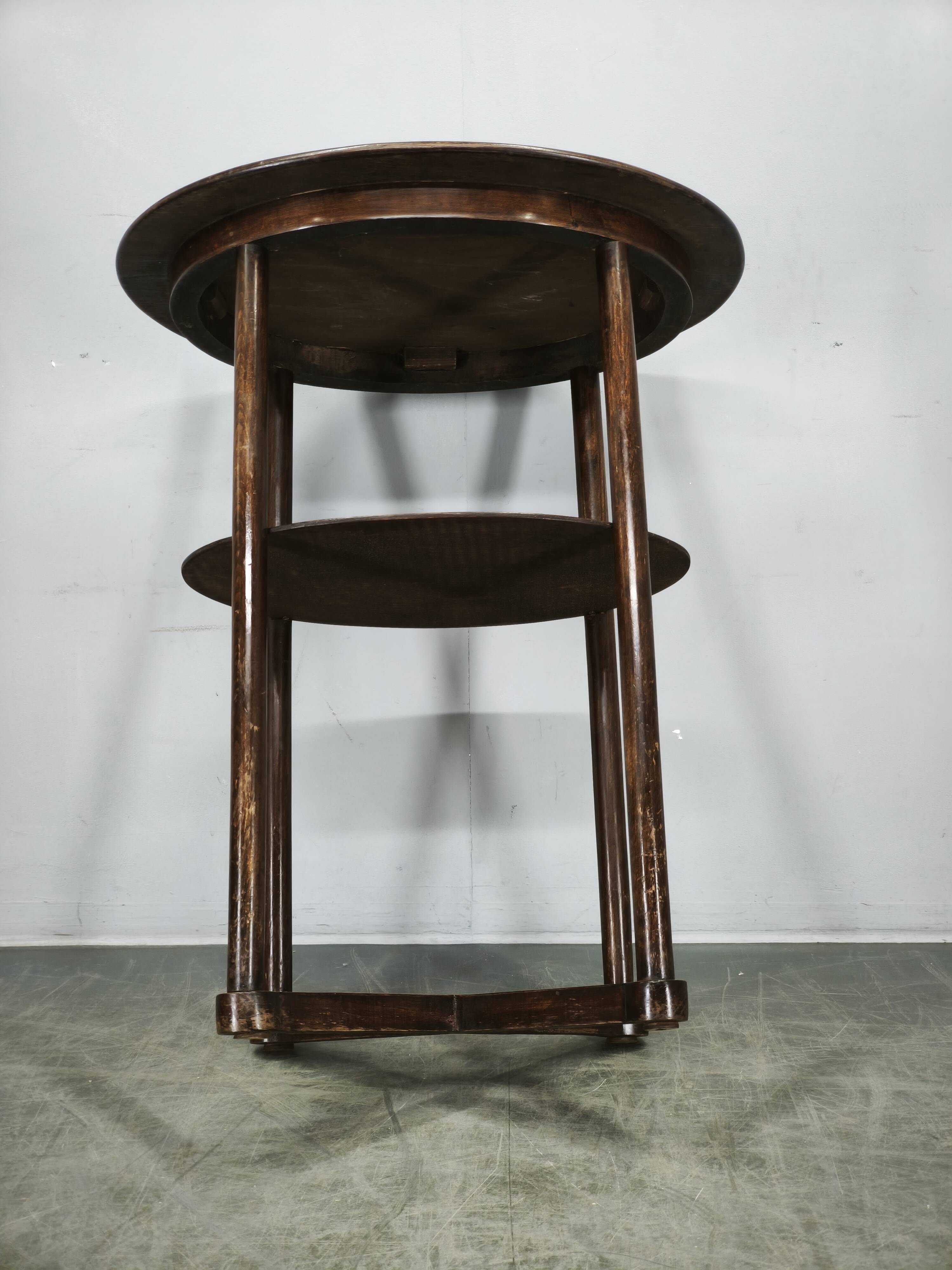 Table ovale de Josef Hoffmann, Sécession de Vienne, Kohn ou Thonet, vers 1900