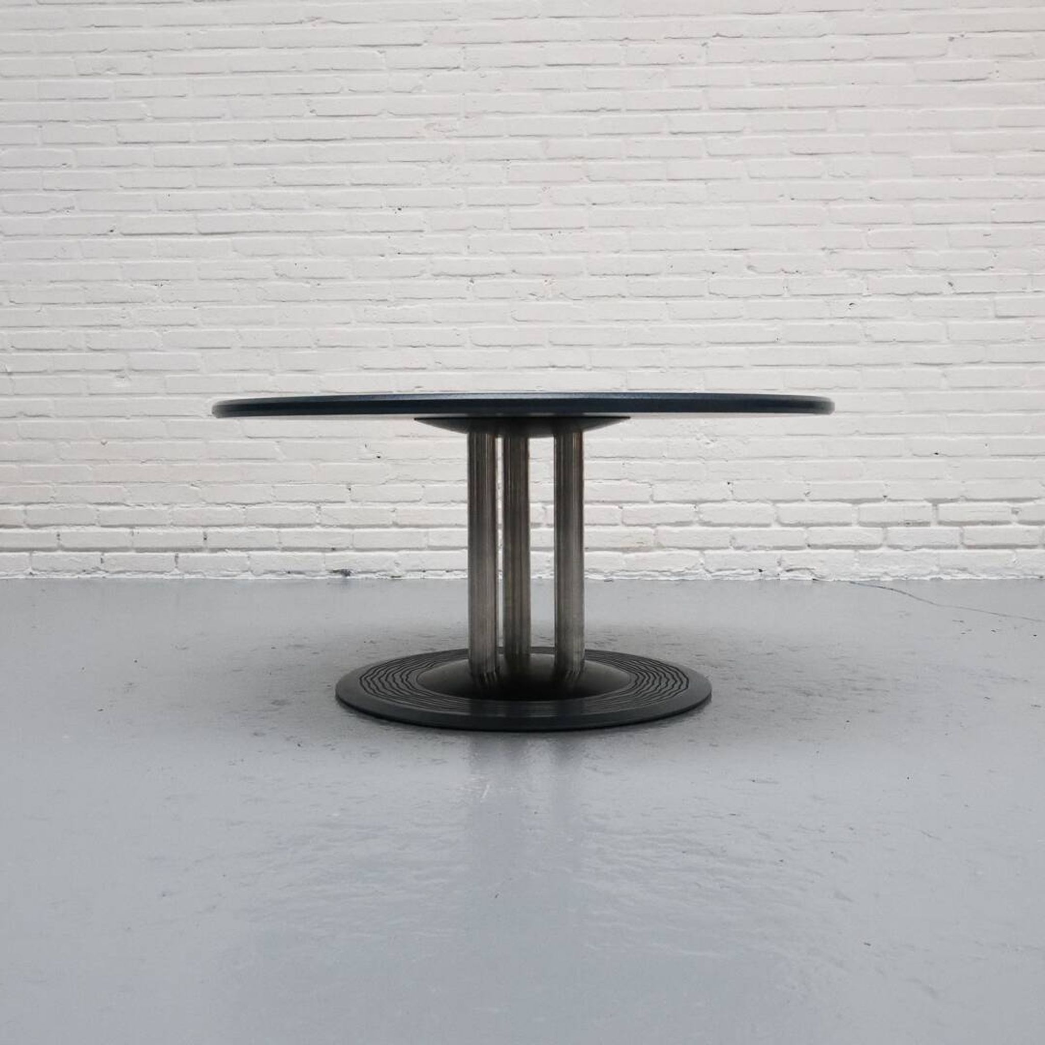 Table basse postmoderne Trias par Hugo de Ruiter pour Leolux 1980