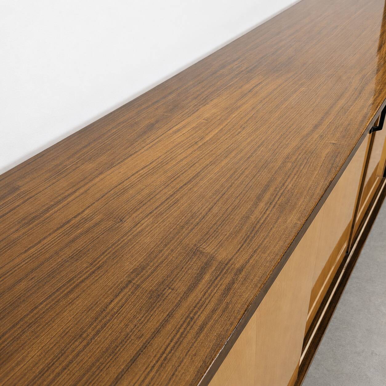 Bicolour enfilade Mid-Century Modern Italian