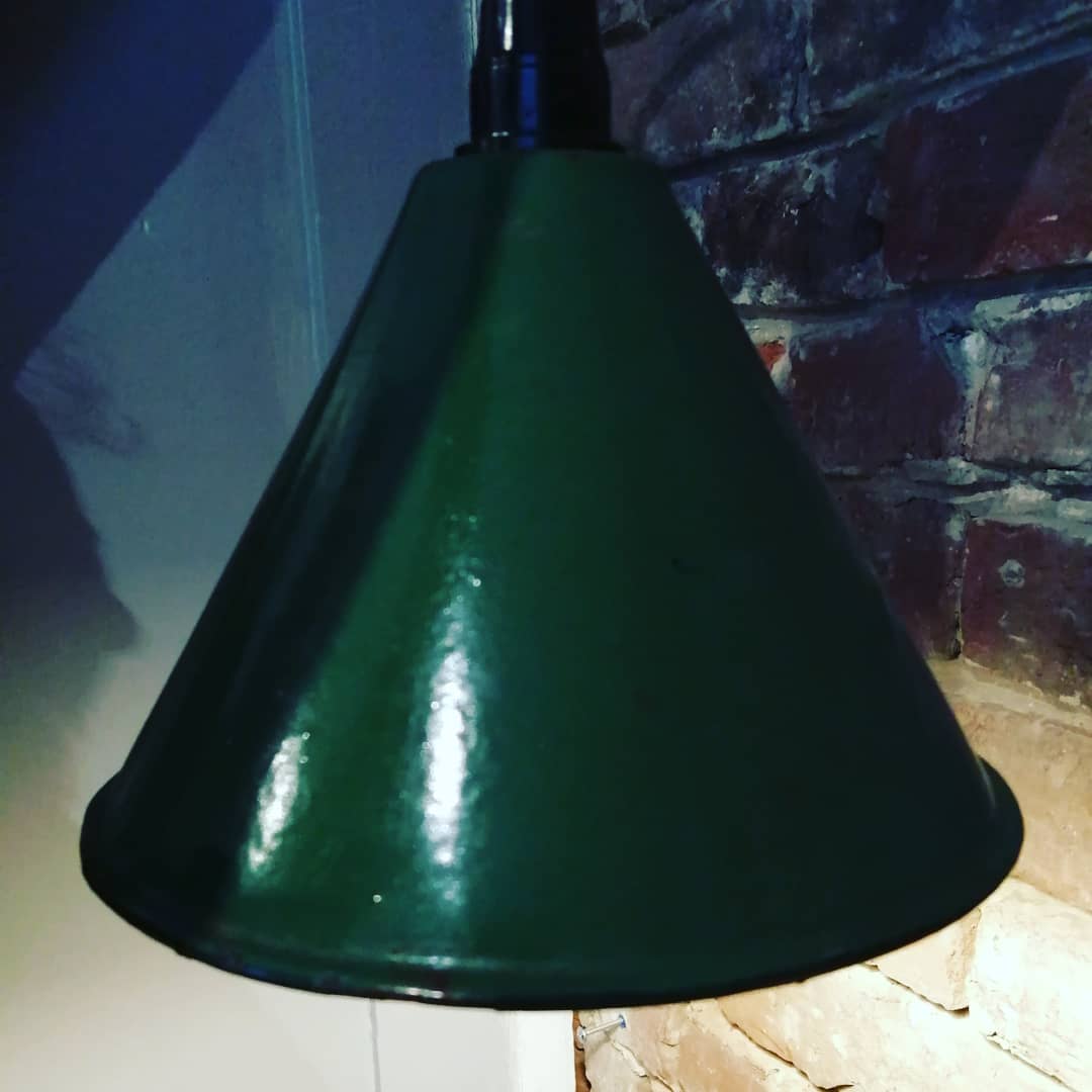 Enamelled suspension