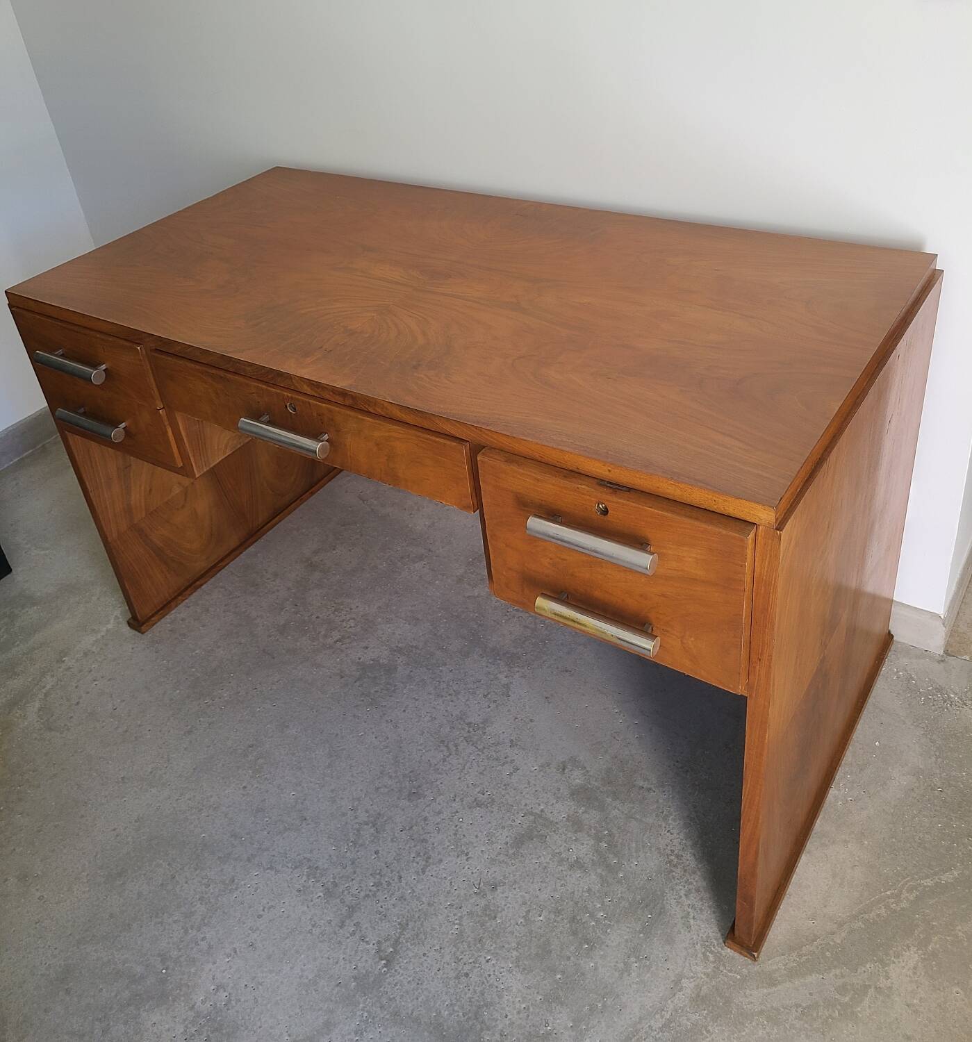 Ancien bureau Art Déco Noyer vintage